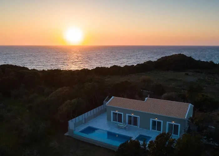 וילה Alonaki Bay