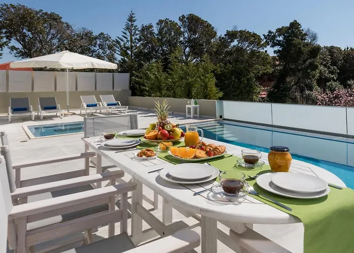Alonaki Bay Villa