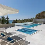 Alonaki Bay * Halikounas